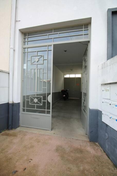 Escale-Marne Fr - 202 - Free Parking - Free Luggage Storage - All Equipped - Linen Included - Washing Machine - 10Mn Walk Metro 8 - Rer A - Panoramic View - From 1 To 14 Guests Майсонс-Алфорт Екстериор снимка